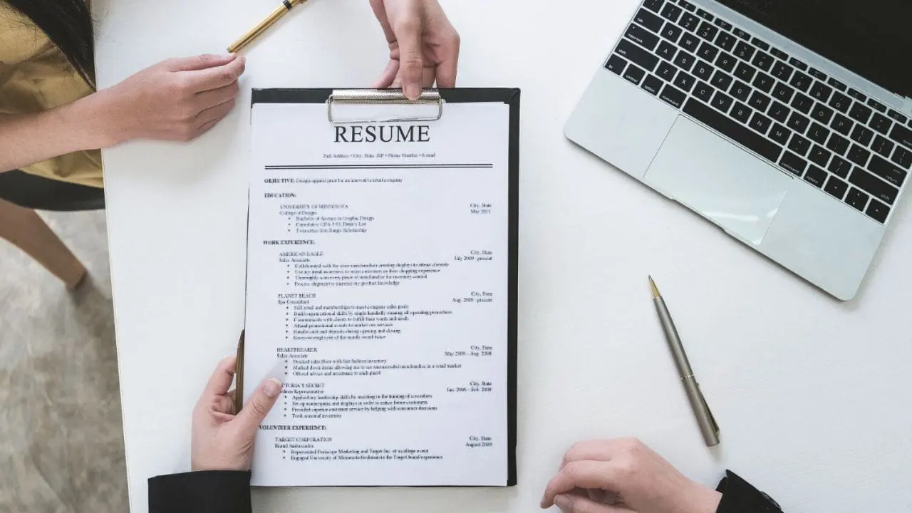 Resume summary vs objective