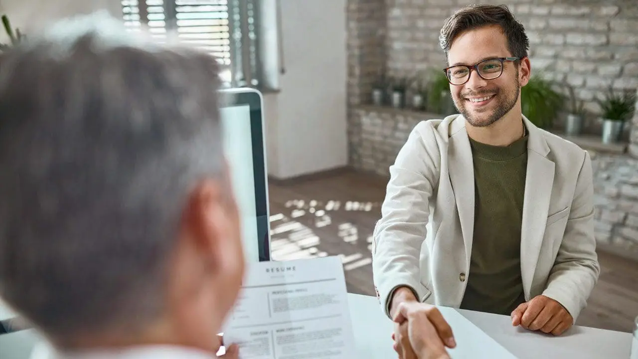 Use recruitment agency in job search