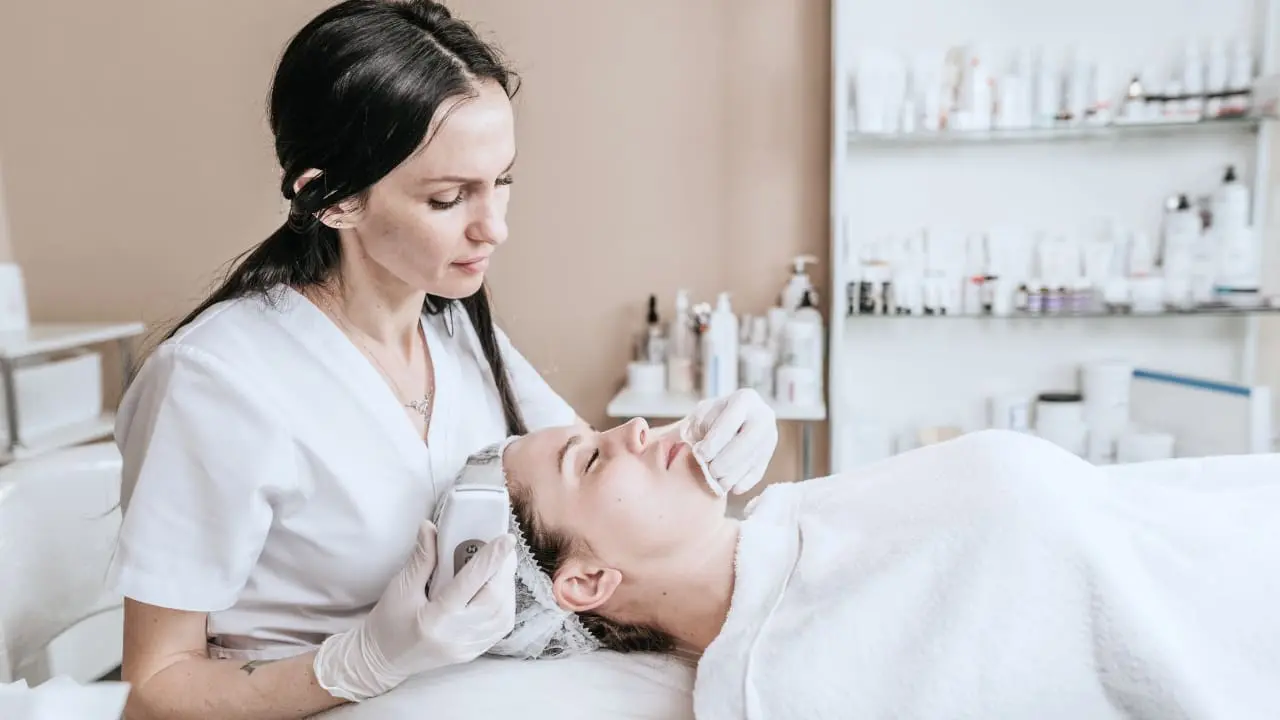 Esthetician Resume Example