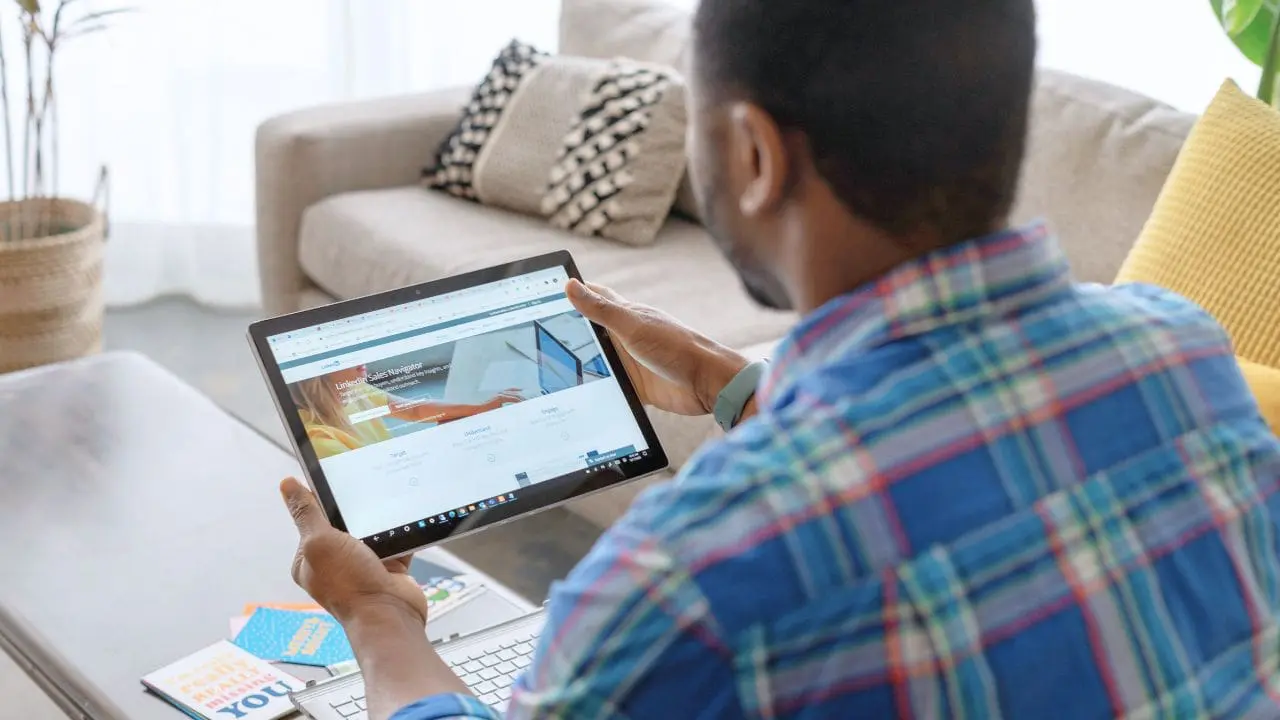 What to post on LinkedIn