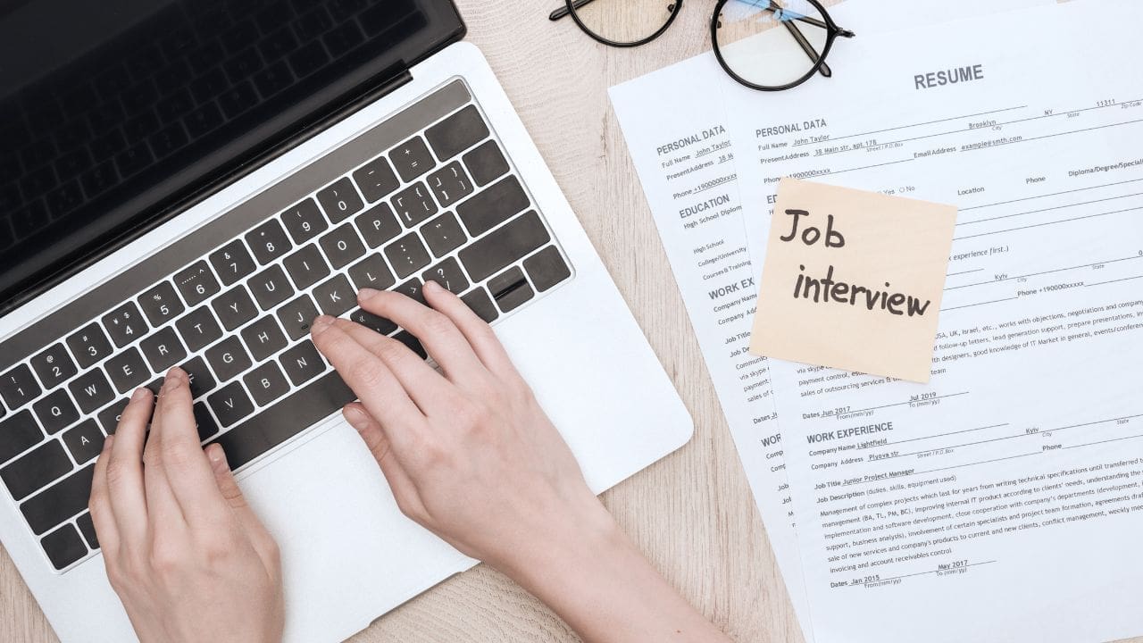 Answer tell me about yourself