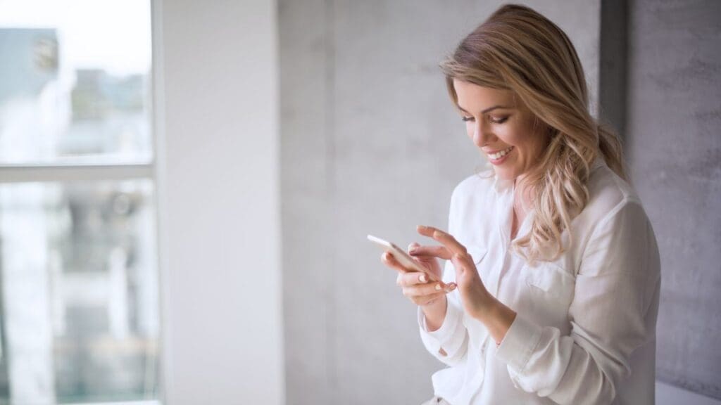 Social media in modern recruiting strategies